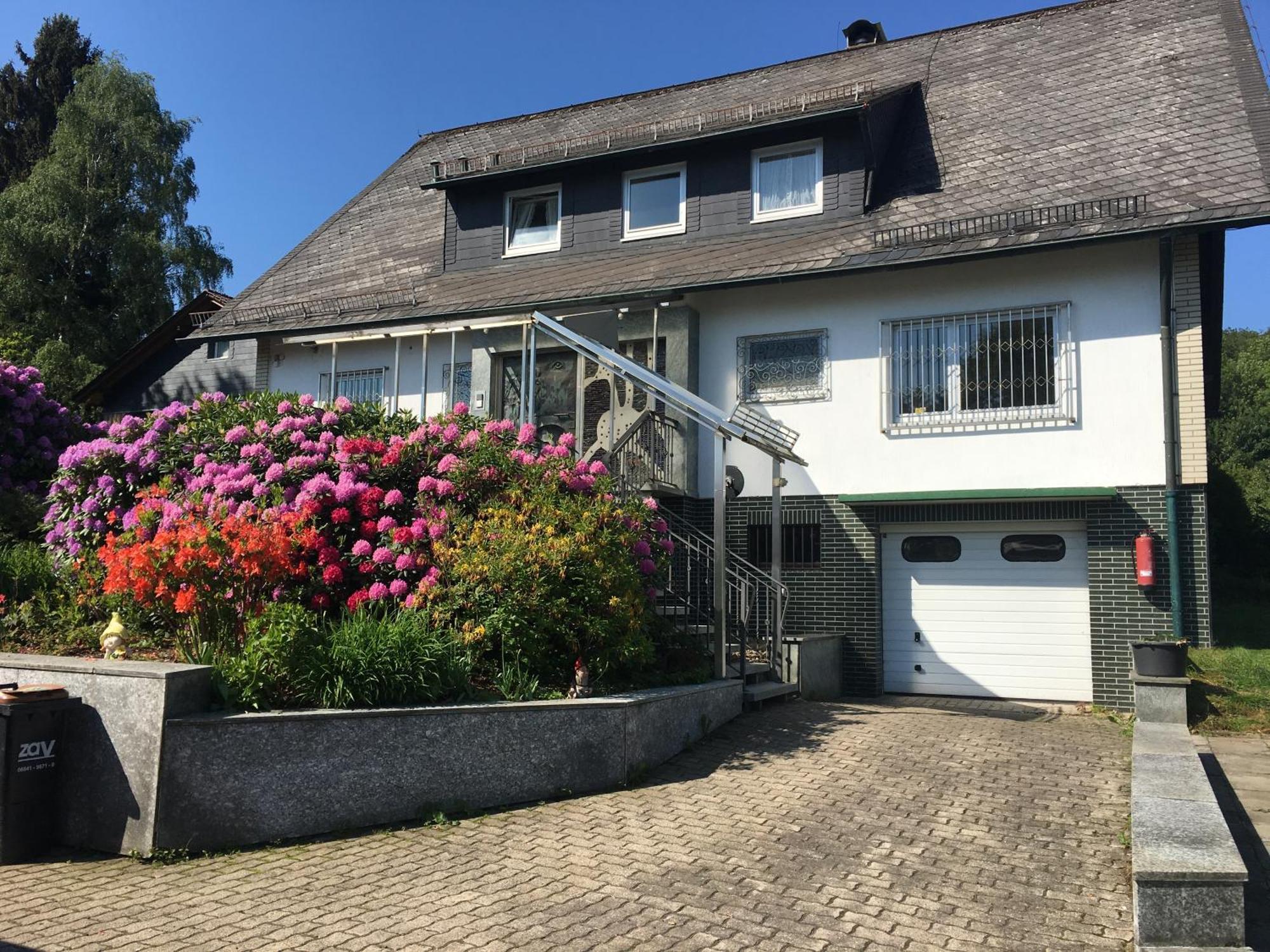Moderne, Herzliche Und Grosse Ferienwohnung Mitten Im Naturpark Grebenhain Exteriör bild